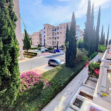 Sunset Vacation Home At Elysia Park Paphos Exterior photo